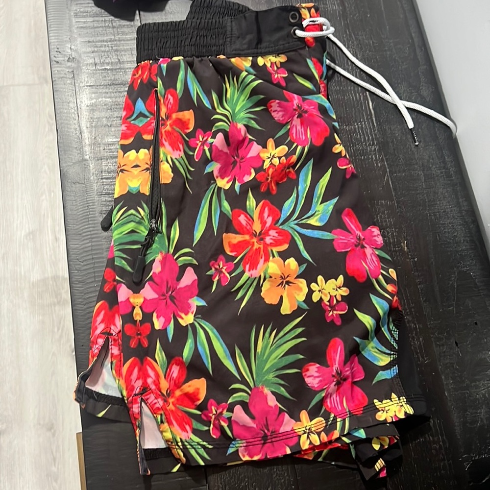 2pood V 3.5 size medium